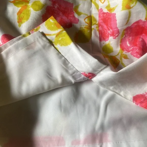 {ANN TAYLOR} ~ 10P ~ Floral ~ lined ~ and like new! - Picture 6 of 8